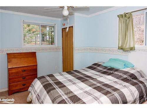 1020 Vinegar Hill Lane, Highlands East, ON - Indoor Photo Showing Bedroom