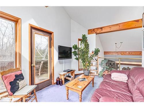 108 Timmons Street, Craigleith, ON - Indoor Photo Showing Living Room