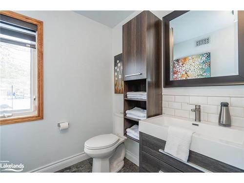 1450 Margaret Crescent, Penetanguishene, ON - Indoor Photo Showing Bathroom