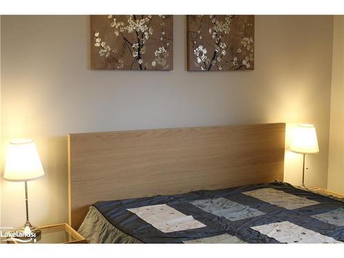 37 Griffin Road, Collingwood, ON - Indoor Photo Showing Bedroom
