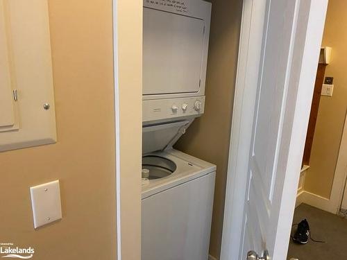 126-125 Fairway Court, The Blue Mountains, ON - Indoor Photo Showing Laundry Room