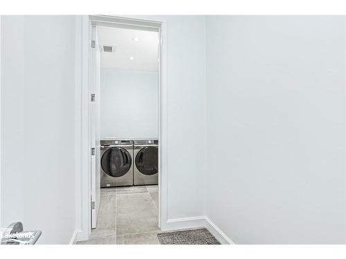8705 Beachwood Road, Wasaga Beach, ON - Indoor Photo Showing Laundry Room
