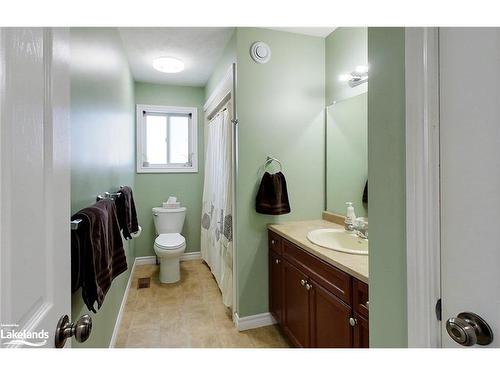 7 St Andrews Drive, Meaford, ON - Indoor Photo Showing Bathroom