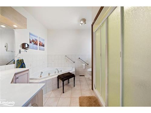 24 Wendy'S Lane, Mckellar, ON - Indoor Photo Showing Bathroom