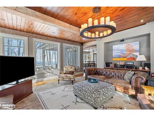 177 Osprey Heights Road, Grey Highlands, ON - Indoor Photo Showing Living Room