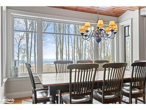 177 Osprey Heights Road, Grey Highlands, ON - Indoor Photo Showing Dining Room