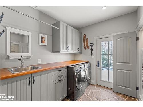 177 Osprey Heights Road, Grey Highlands, ON - Indoor Photo Showing Laundry Room