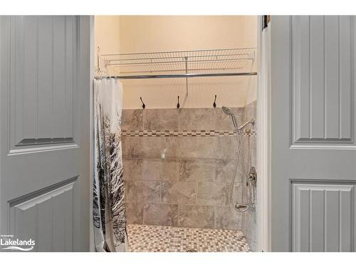 177 Osprey Heights Road, Grey Highlands, ON - Indoor Photo Showing Bathroom