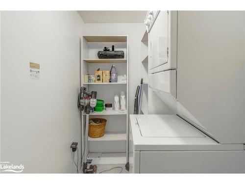 104-333 Lafontaine Road W, Tiny, ON - Indoor Photo Showing Laundry Room