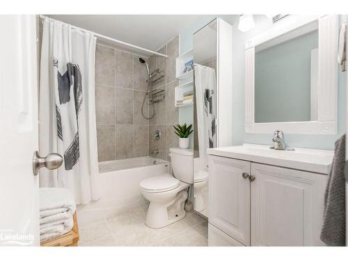 479 Ontario Street, Collingwood, ON - Indoor Photo Showing Bathroom