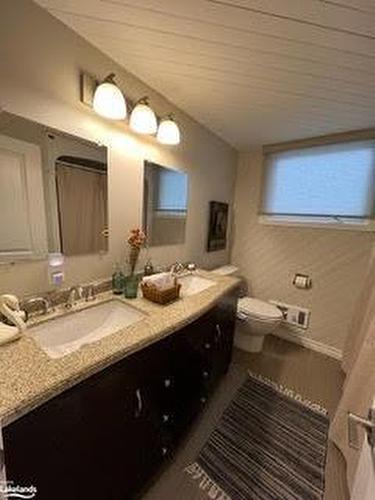184 Dunkerron Avenue, Wasaga Beach, ON - Indoor Photo Showing Bathroom