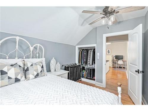 159 Sykes Street N, Meaford Municipality, ON - Indoor Photo Showing Bedroom