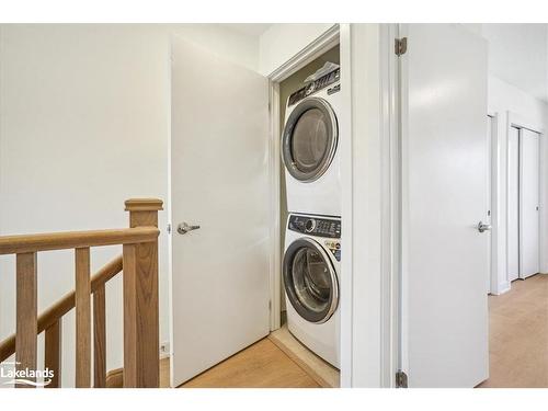 60 Winters Crescent, Collingwood, ON - Indoor Photo Showing Laundry Room
