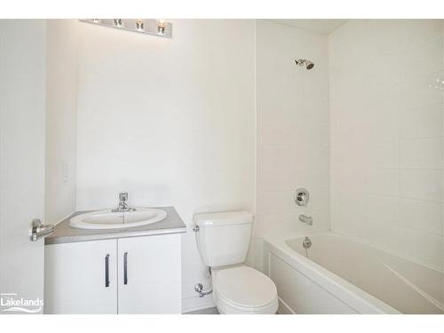 60 Winters Crescent, Collingwood, ON - Indoor Photo Showing Bathroom