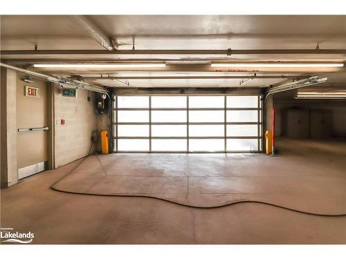 205-16 Raglan Street, Collingwood, ON - Indoor Photo Showing Garage