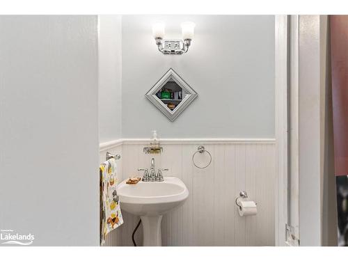 168 Boucher Street E, Meaford, ON - Indoor Photo Showing Bathroom