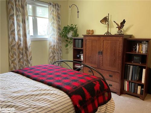 615 Seagull Lake Road, Arnstein, ON - Indoor Photo Showing Bedroom