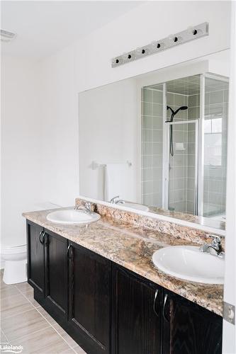 54 Mclean Avenue, Collingwood, ON - Indoor Photo Showing Bathroom