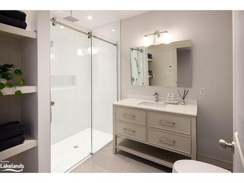 150 National Drive, The Blue Mountains, ON - Indoor Photo Showing Bathroom