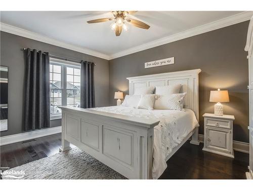 147 Rue Eric, Lafontaine, ON - Indoor Photo Showing Bedroom