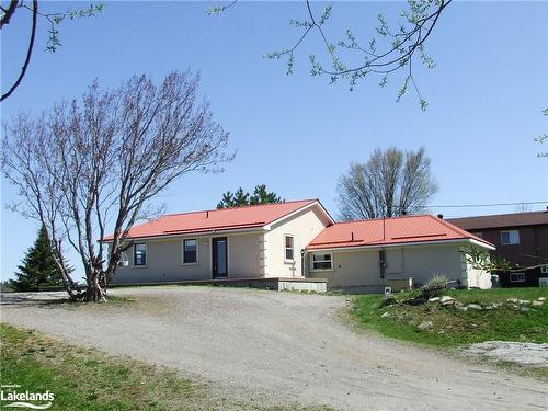 8 Shacktown Road, Byng Inlet, ON - Outdoor