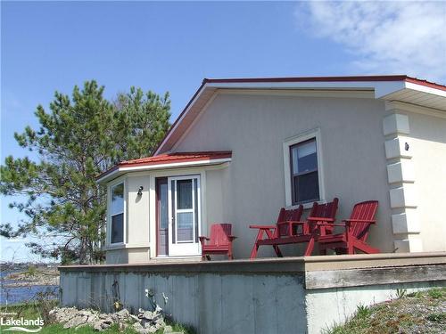 8 Shacktown Road, Byng Inlet, ON - Outdoor