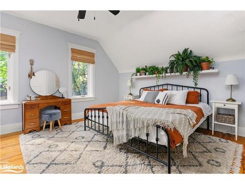 5 Duncan Street E, Huntsville, ON - Indoor Photo Showing Bedroom