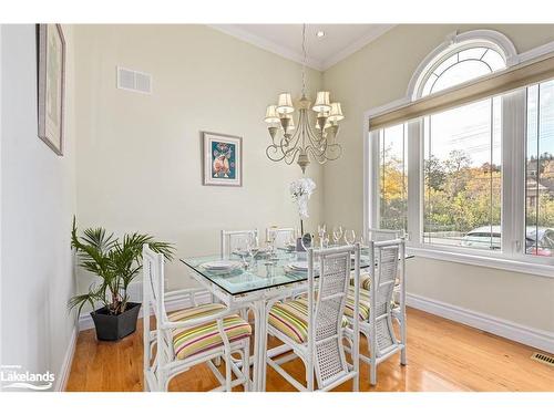 133 Lakeshore Road E, The Blue Mountains, ON - Indoor Photo Showing Dining Room