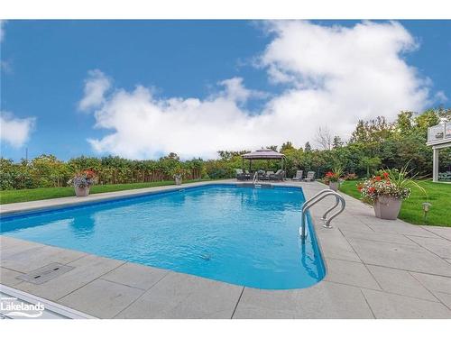 133 Lakeshore Road E, The Blue Mountains, ON - Outdoor With In Ground Pool With Backyard