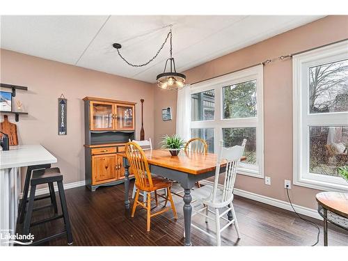 390 Mariners Way, Collingwood, ON - Indoor Photo Showing Dining Room