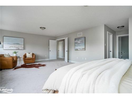 56 Lockerbie Crescent, Collingwood, ON - Indoor Photo Showing Bedroom