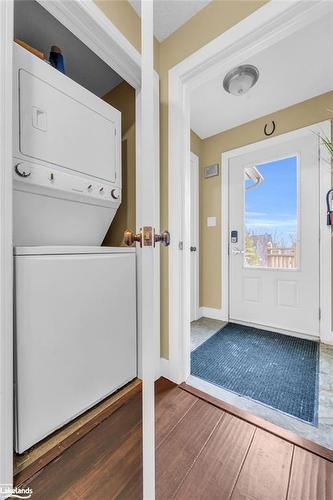 225-170 Snowbridge Way, The Blue Mountains, ON - Indoor Photo Showing Laundry Room