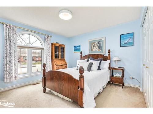 61 Country Crescent, Meaford, ON - Indoor Photo Showing Bedroom