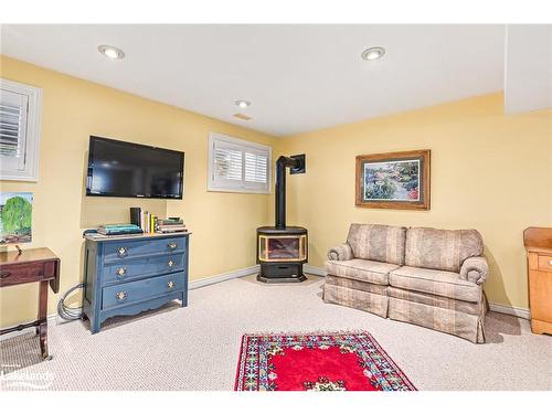61 Country Crescent, Meaford, ON - Indoor Photo Showing Living Room