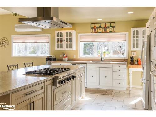 8 George Walk, Elliot Lake, ON - Indoor Photo Showing Kitchen