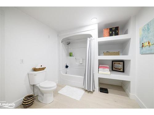 8 George Walk, Elliot Lake, ON - Indoor Photo Showing Bathroom