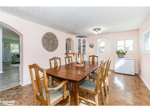 229 Bruce Road 23, Kincardine, ON - Indoor Photo Showing Dining Room