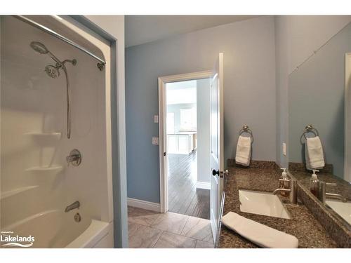 18 Blue Jay Place, Wasaga Beach, ON - Indoor Photo Showing Bathroom