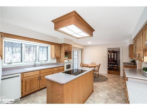 3085 Ogdens Beach Road, Tay, ON - Indoor Photo Showing Kitchen