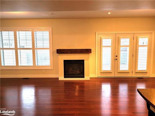 50 Drummond Drive, Penetanguishene, ON - Indoor Photo Showing Living Room With Fireplace