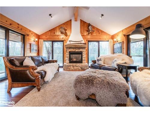 3224 Line 7 N, Oro-Medonte, ON - Indoor With Fireplace