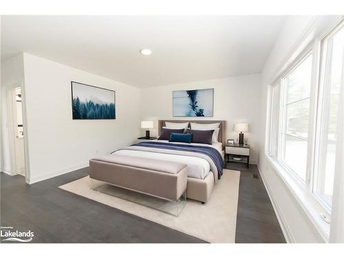75 49Th Street S, Wasaga Beach, ON - Indoor Photo Showing Bedroom