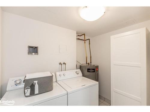 302-16 Raglan Street, Collingwood, ON - Indoor Photo Showing Laundry Room
