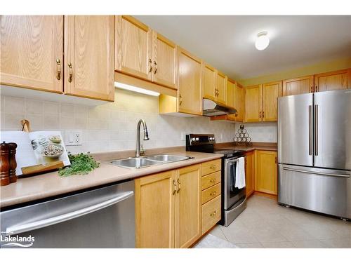 72 Forest Avenue, Wasaga Beach, ON - Indoor Photo Showing Kitchen With Stainless Steel Kitchen With Double Sink