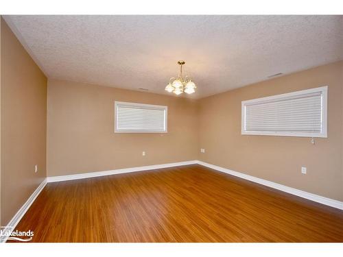 72 Forest Avenue, Wasaga Beach, ON - Indoor Photo Showing Other Room