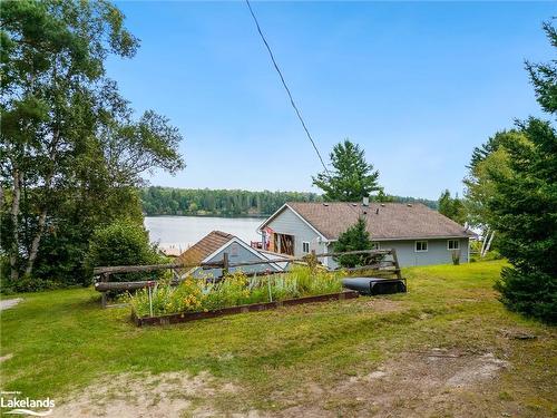 9 Courland Road, Ahmic Harbour, ON - Outdoor