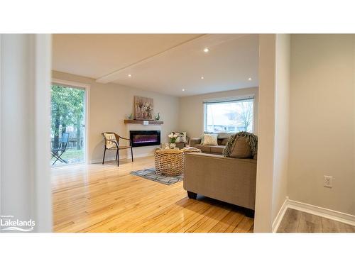 12 Bayview Avenue, Wasaga Beach, ON - Indoor Photo Showing Living Room With Fireplace