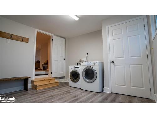 12 Bayview Avenue, Wasaga Beach, ON - Indoor Photo Showing Laundry Room