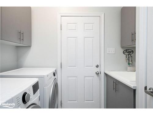 89 Mclean Avenue, Collingwood, ON - Indoor Photo Showing Laundry Room