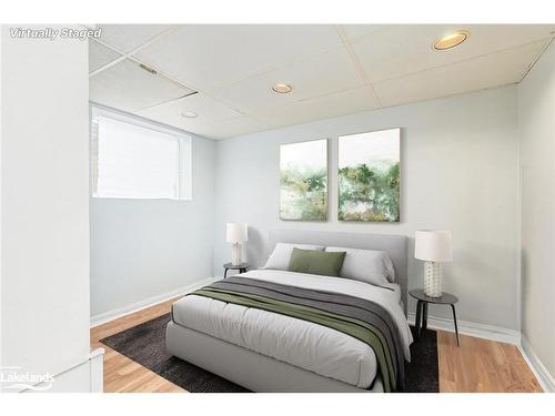 45 Dyer Drive, Wasaga Beach, ON - Indoor Photo Showing Bedroom
